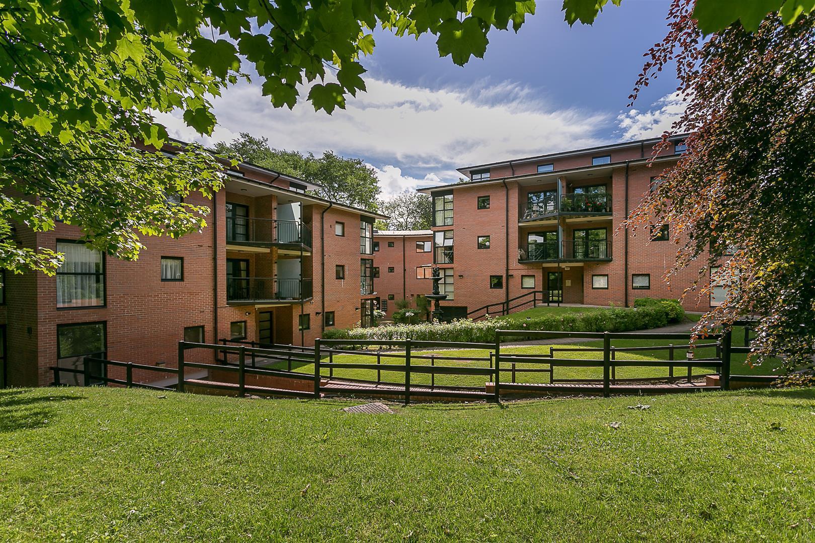 Flat Adderstone Crescent in Newcastle upon Tyne
