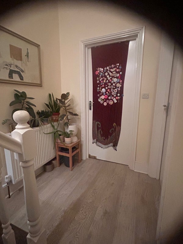 Room Glenarm Road in Greater London
