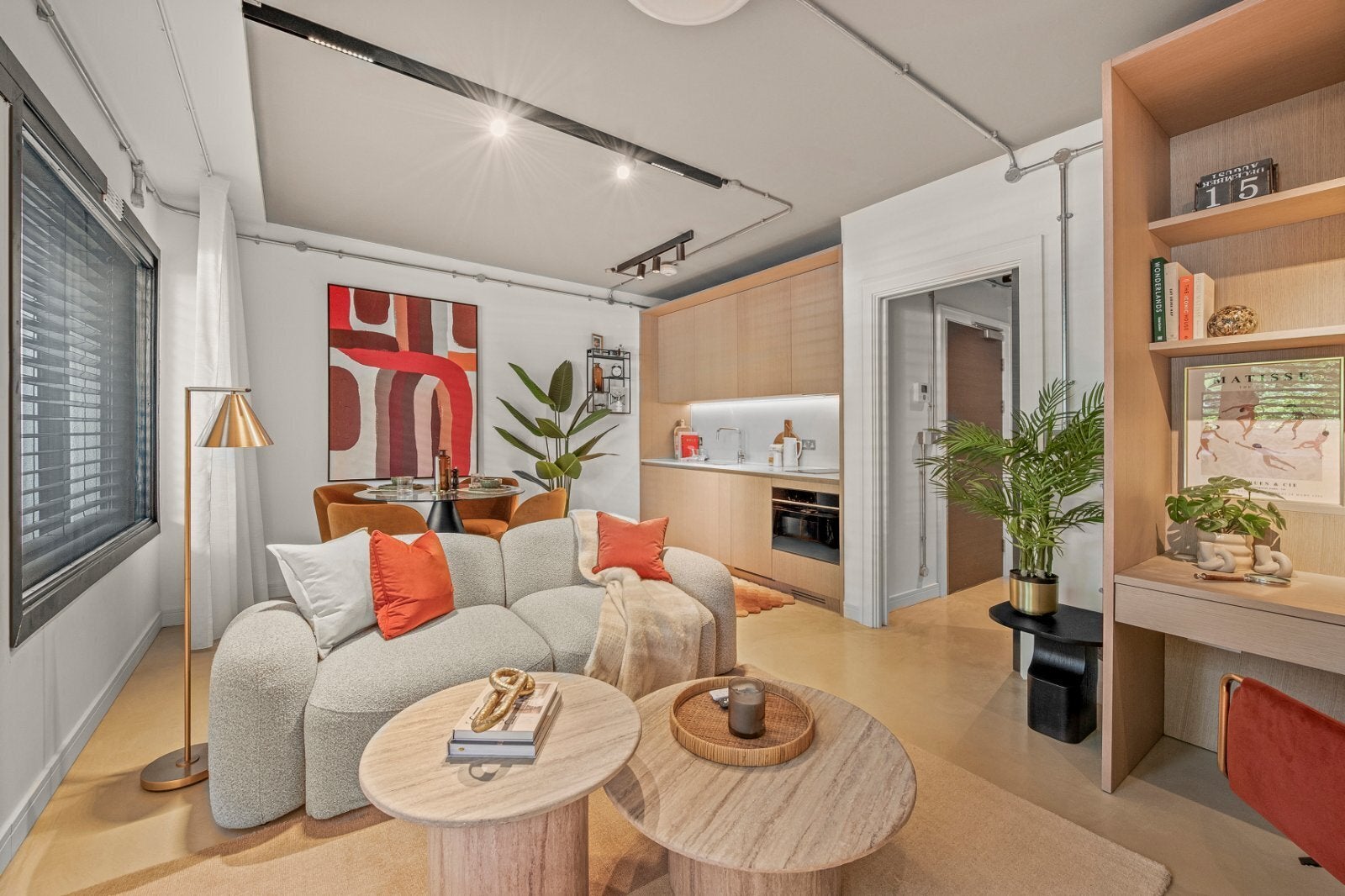 Flat Victoria Villas in Greater London