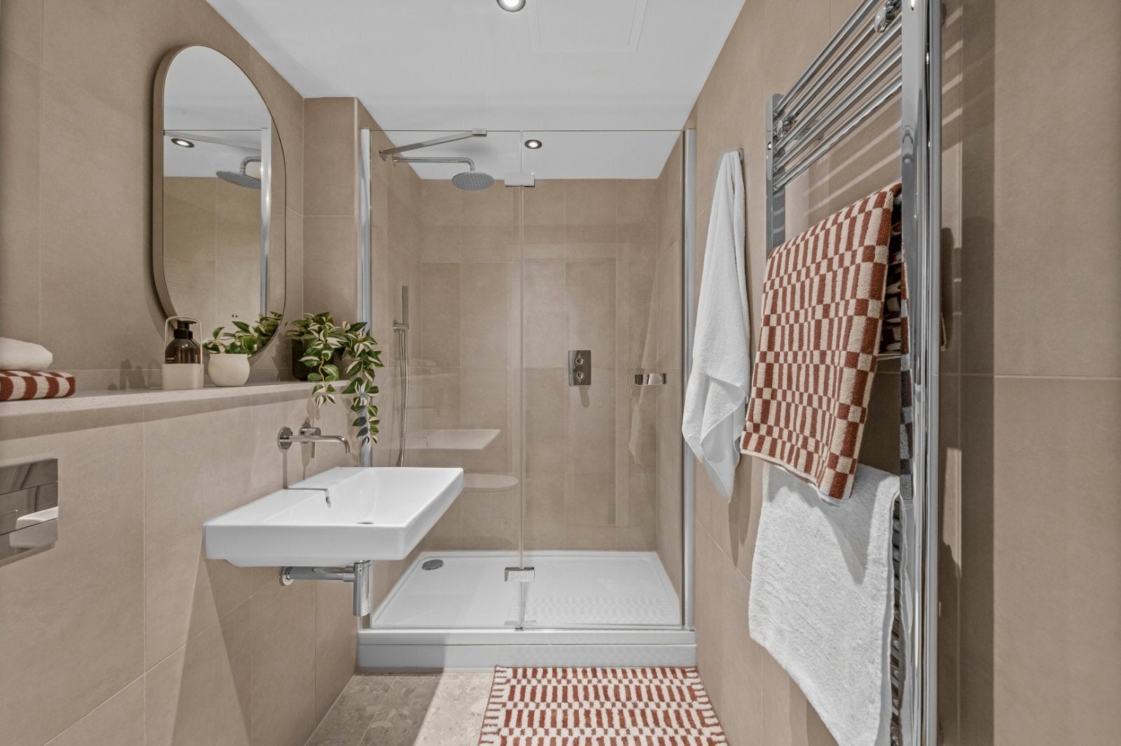 Flat Victoria Villas in Greater London