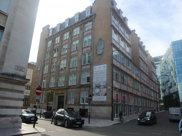 Flat Edmund Street in Liverpool