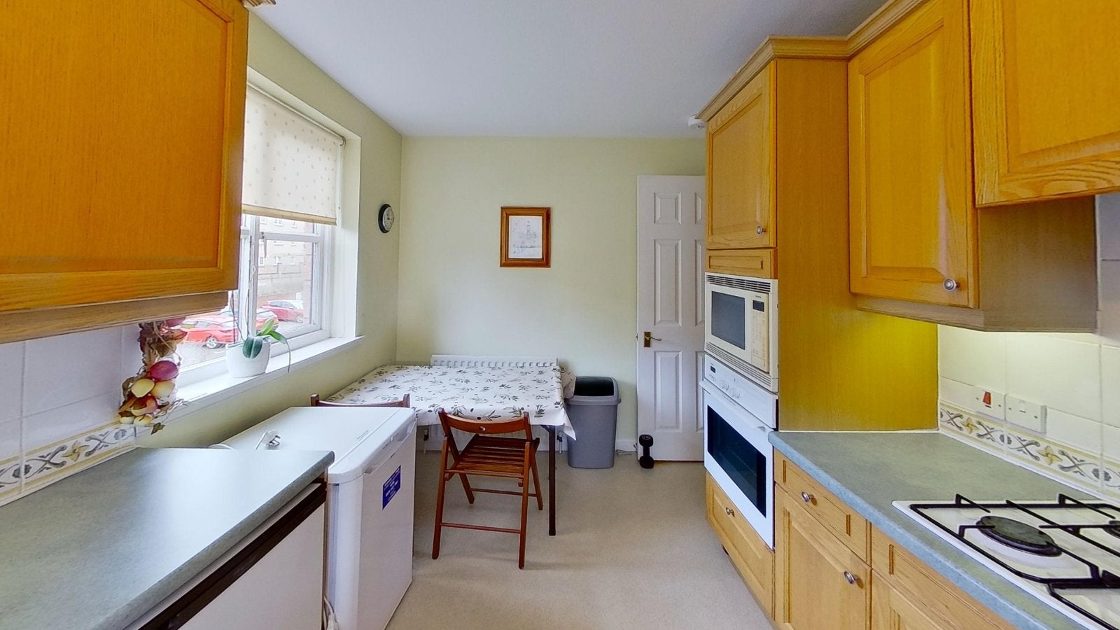 Flat Russell Gardens in City of Edinburgh