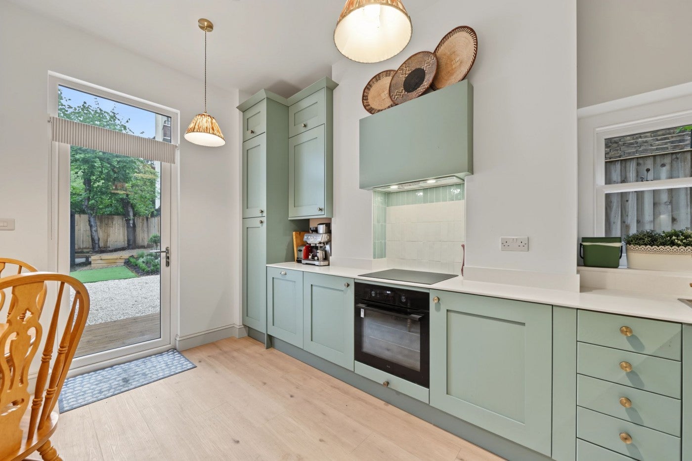 Flat Blythwood Road in Greater London