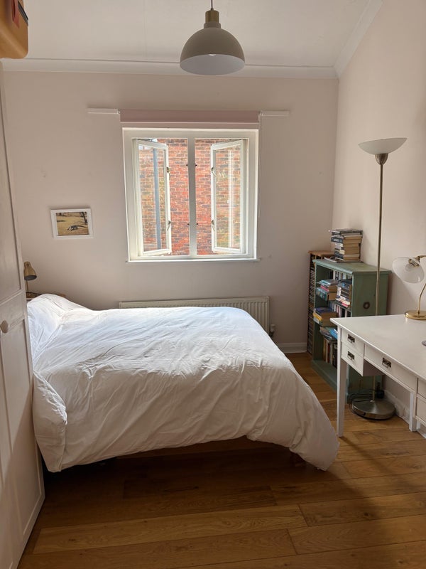 Room Beattock Rise in Greater London