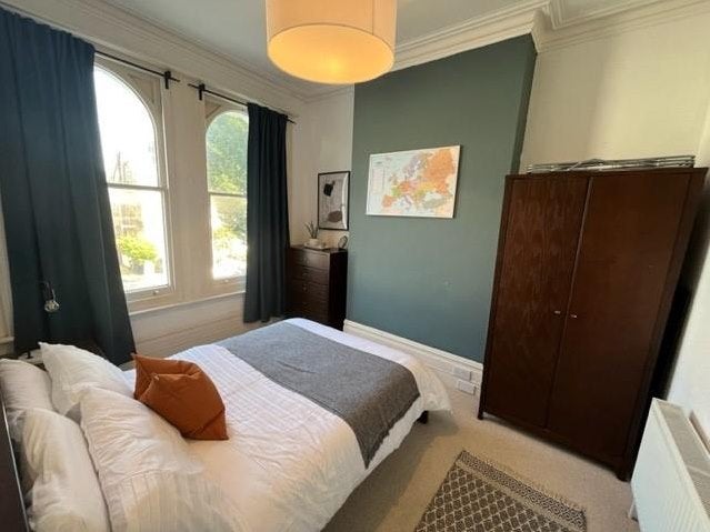 Flat Sackville Gardens in Portslade by Sea