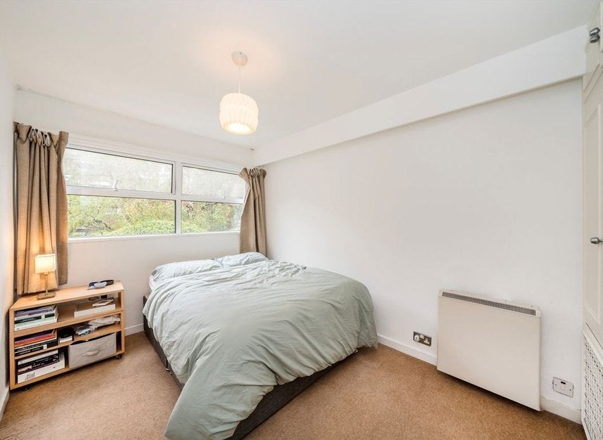 Flat Archery Close in City of Westminster