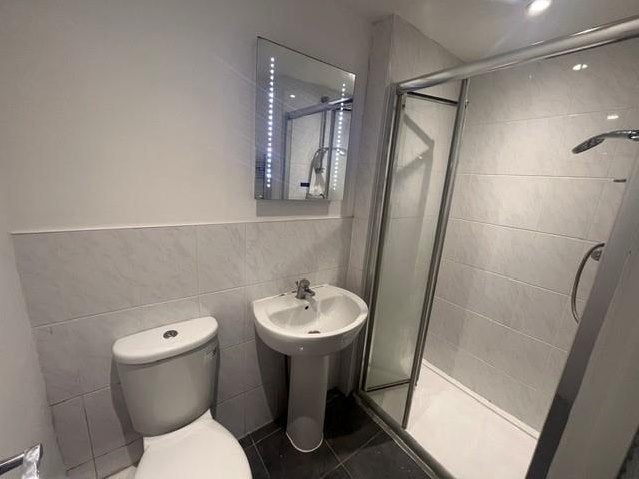 Flat Oriental Place in Brighton