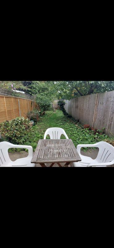 Room Palmerston Road in Greater London