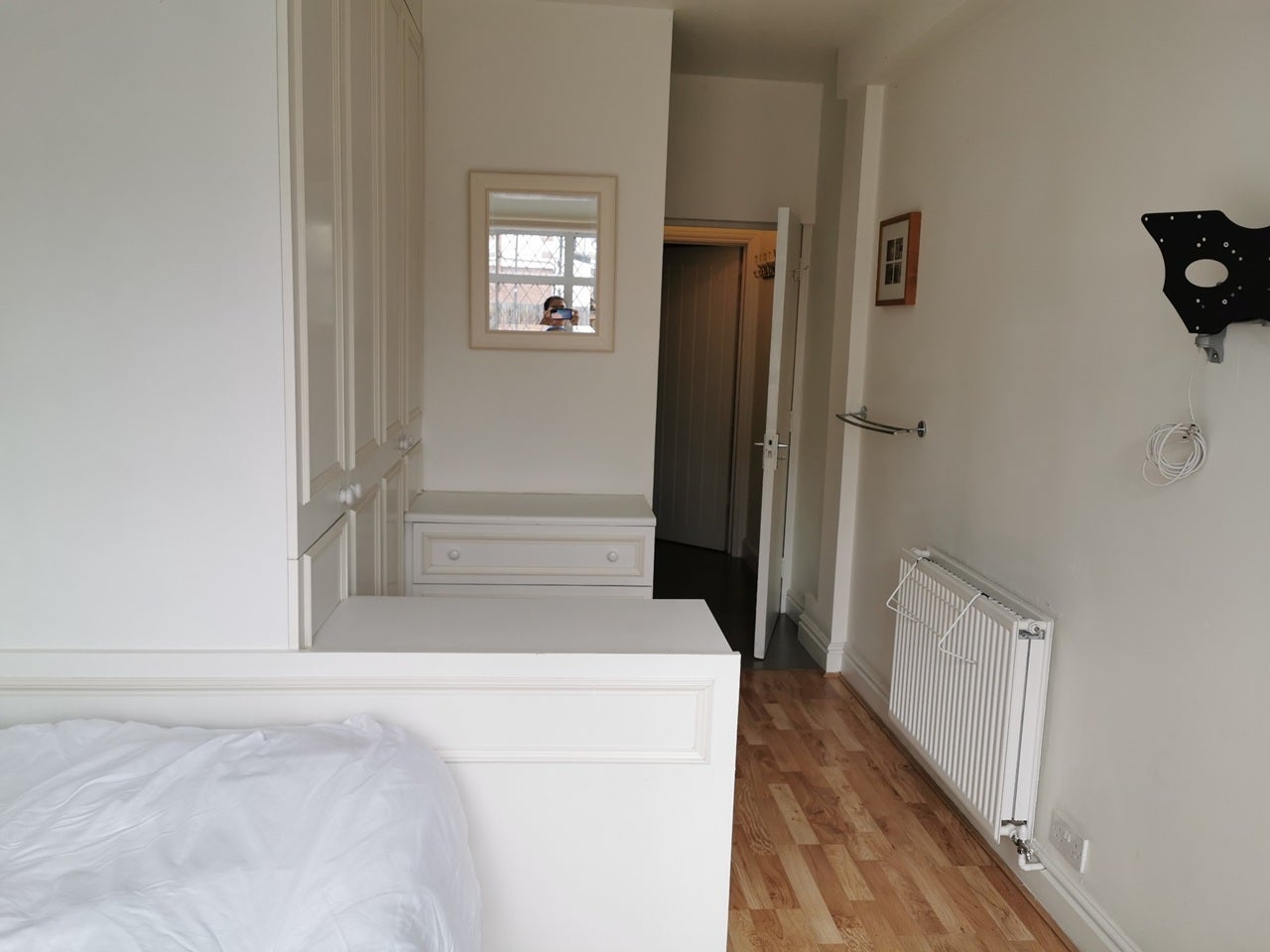 Room Becmead Avenue in Greater London