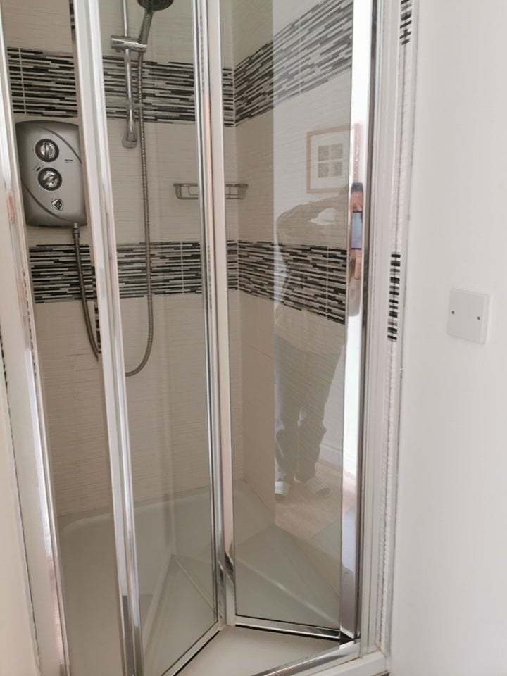 Room Becmead Avenue in Greater London
