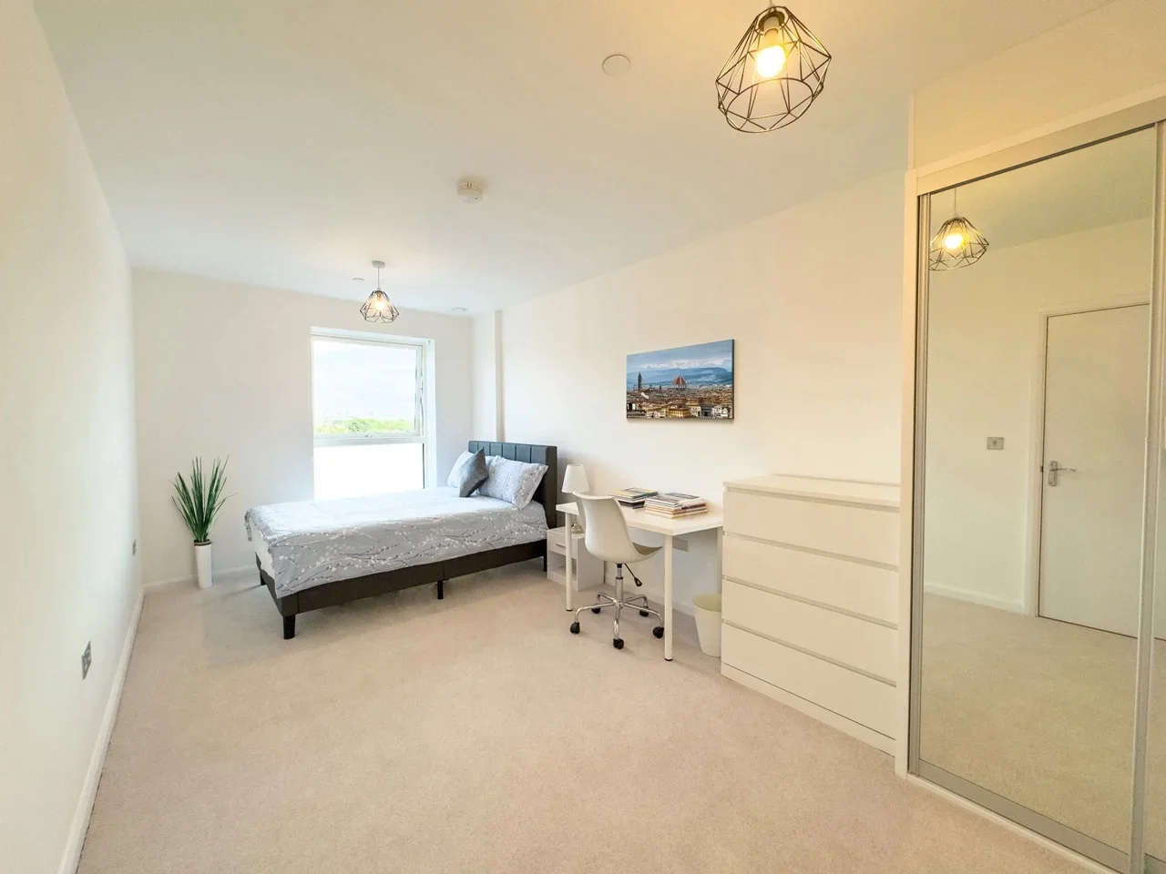 Flat East Acton Lane in Greater London