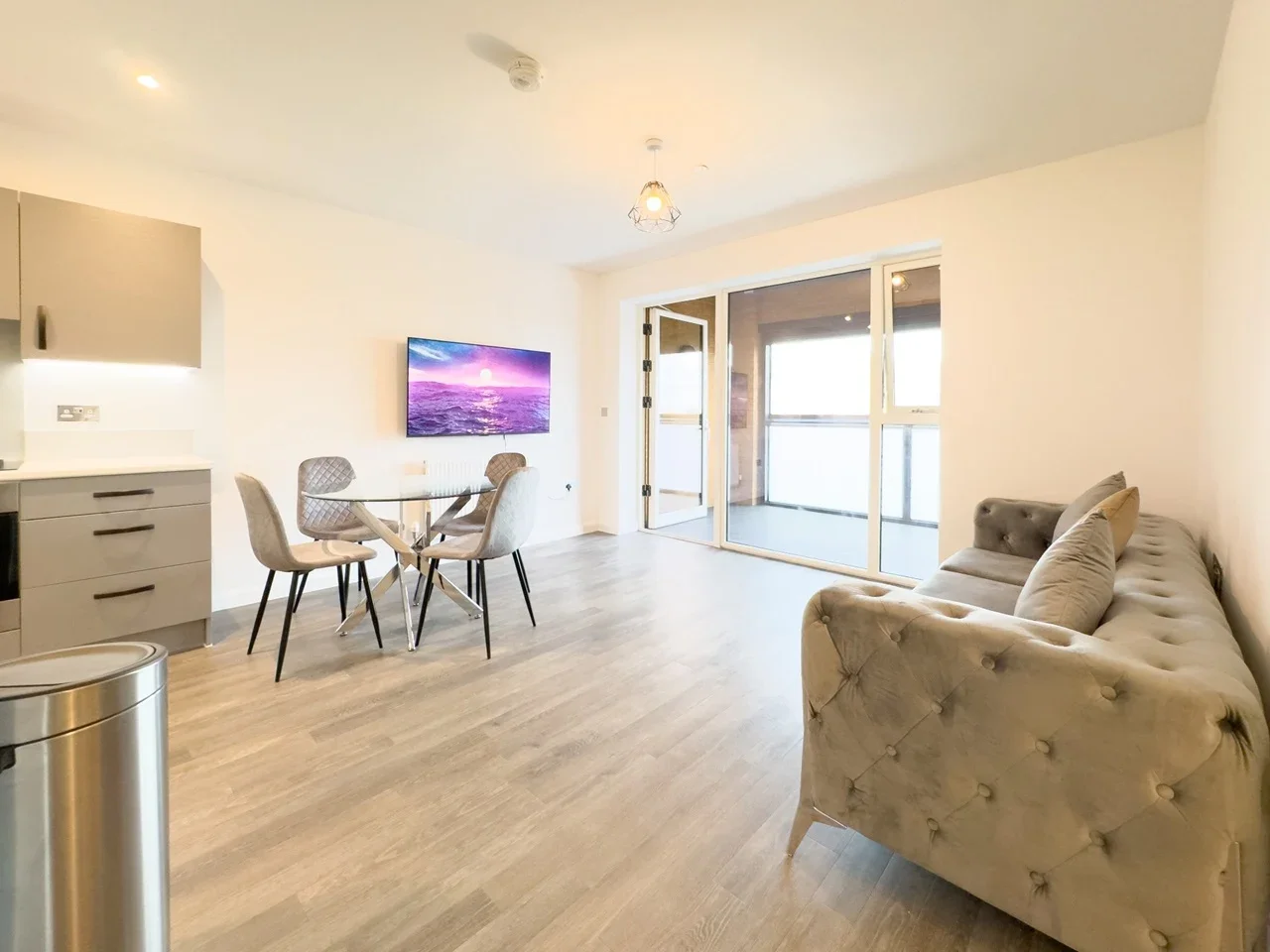Flat East Acton Lane in Greater London