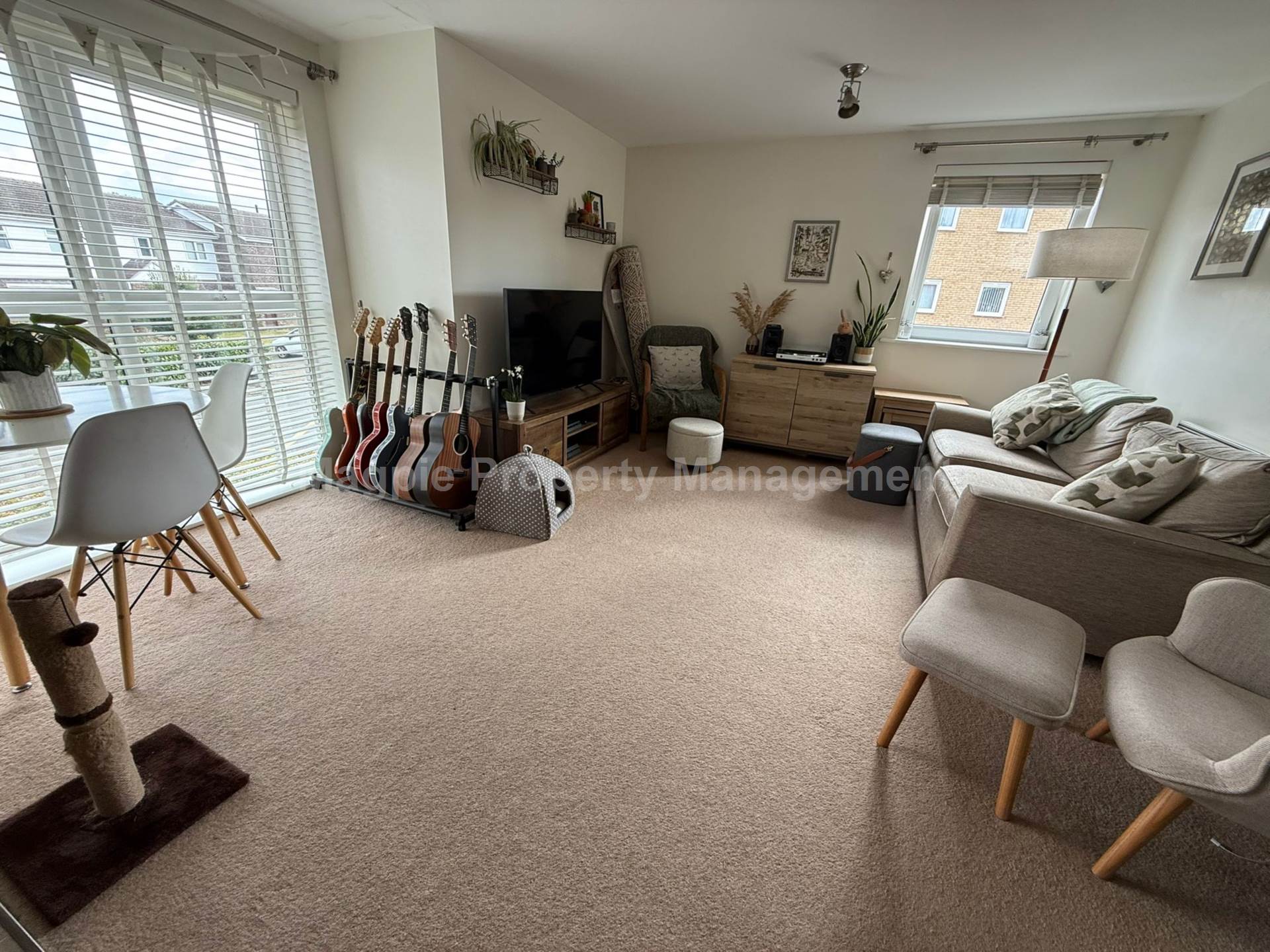 Flat Linton Close in Huntingdonshire