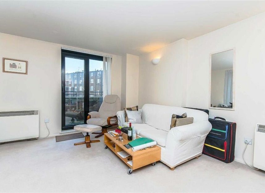 Flat Cromwell Road in Greater London