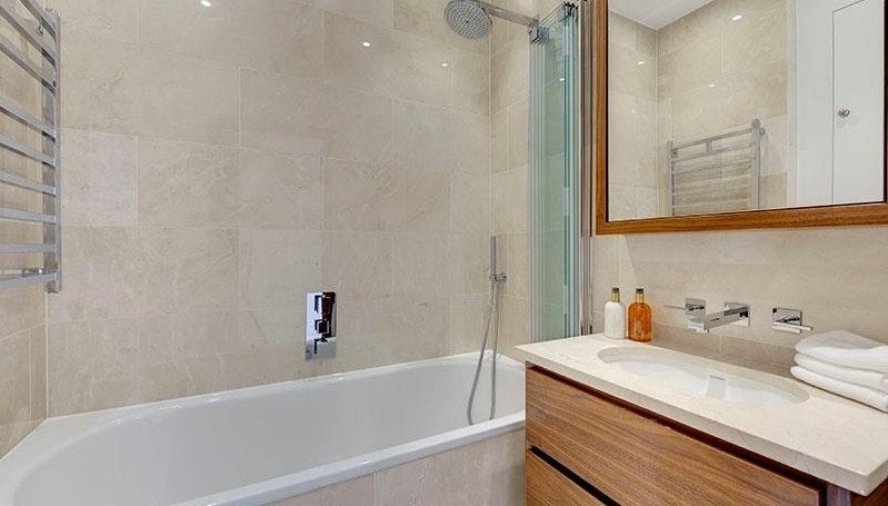 Flat Kensington Gardens Square in City of Westminster
