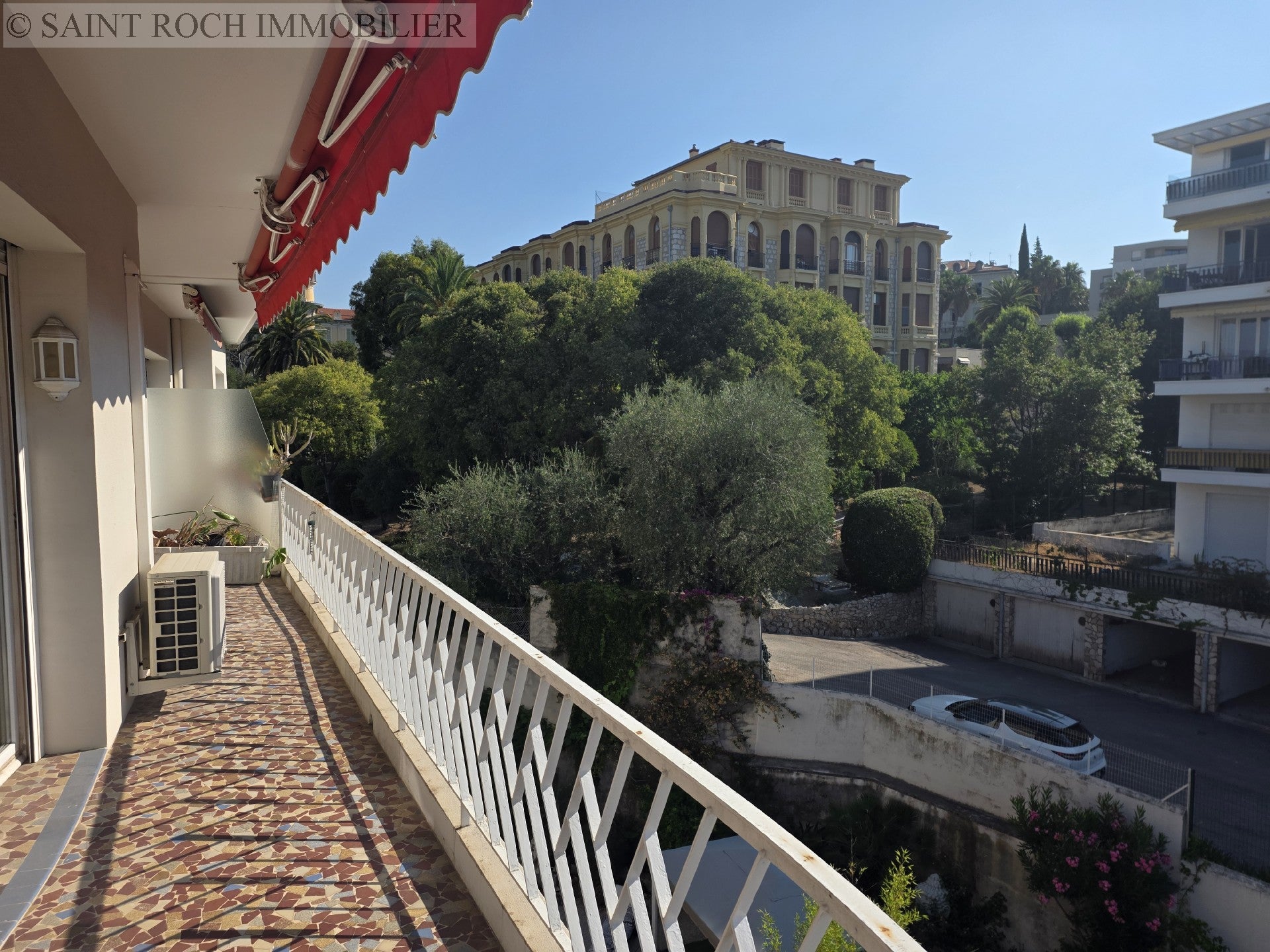 Flat Avenue des Arènes de Cimiez in Nice