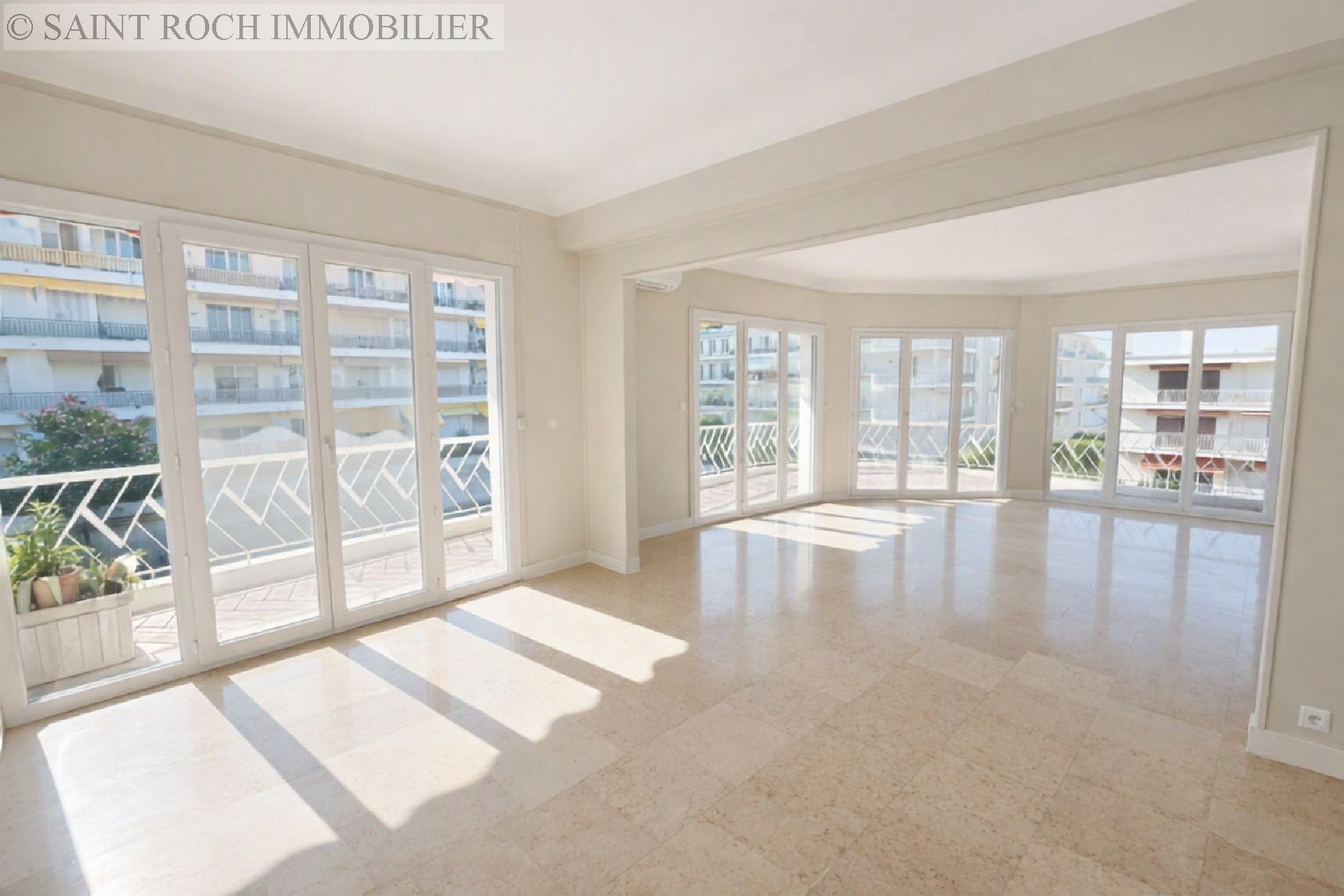 Flat Avenue des Arènes de Cimiez in Nice