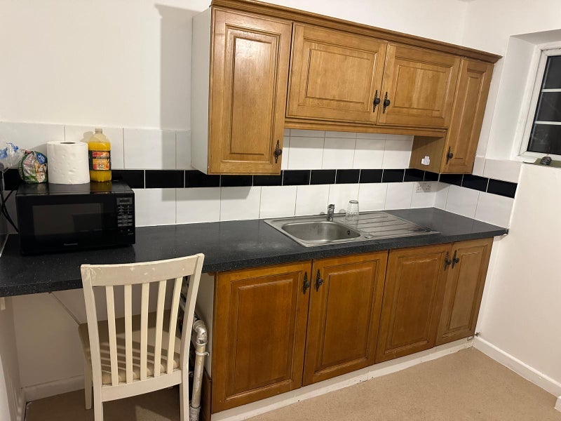 Room Barnsley Road in Wakefield