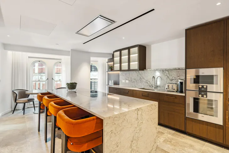 Flat Brompton Road in Greater London