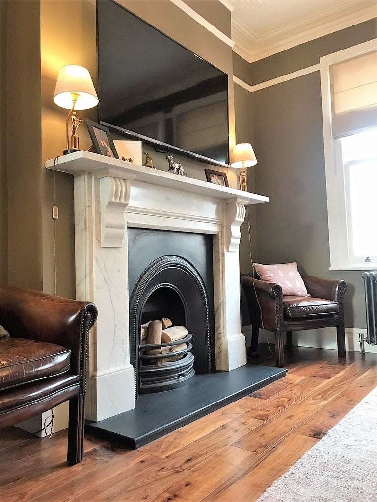 Flat Lawrence Street in Greater London