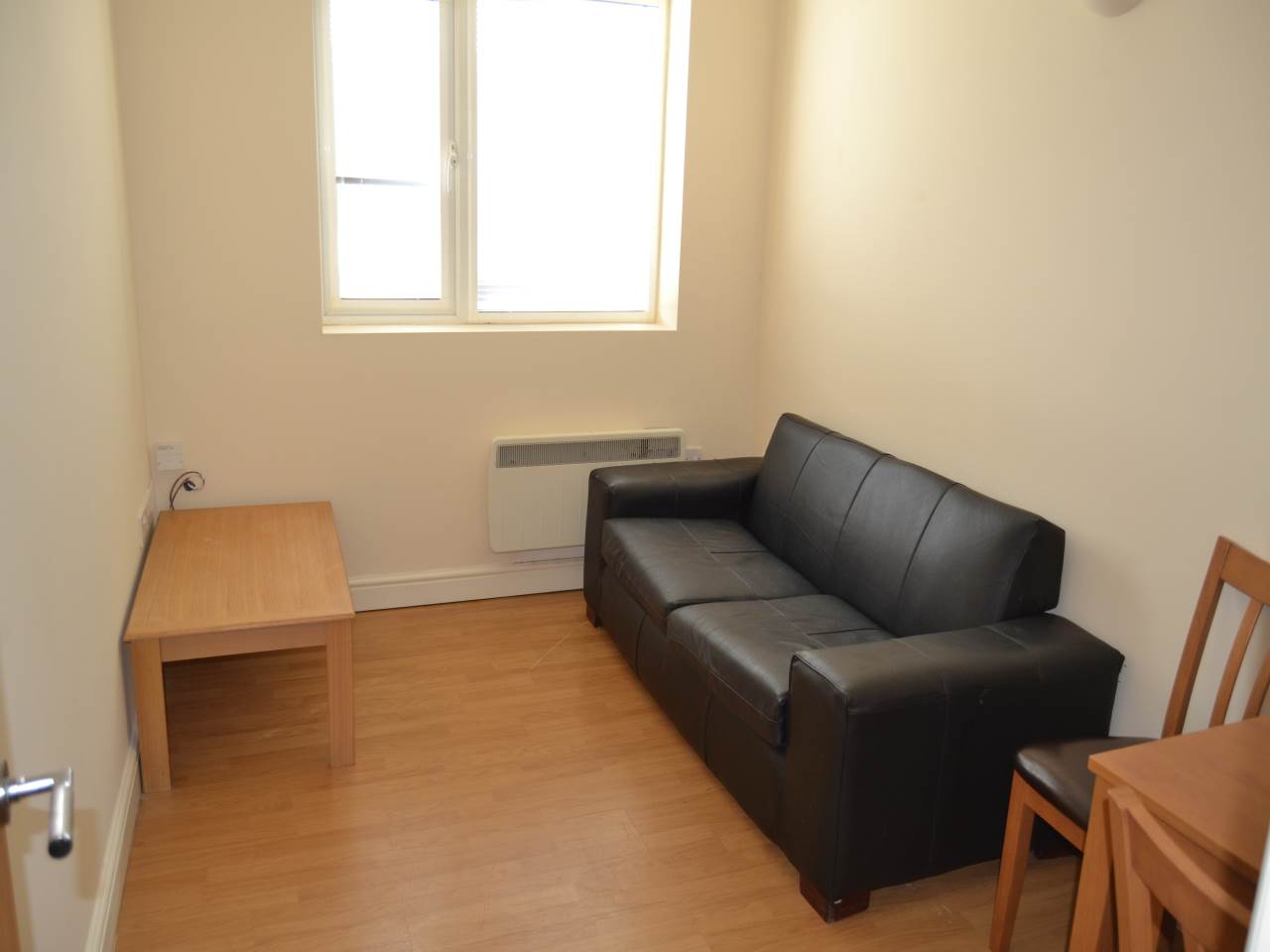 Flat Crwys Road in Cardiff