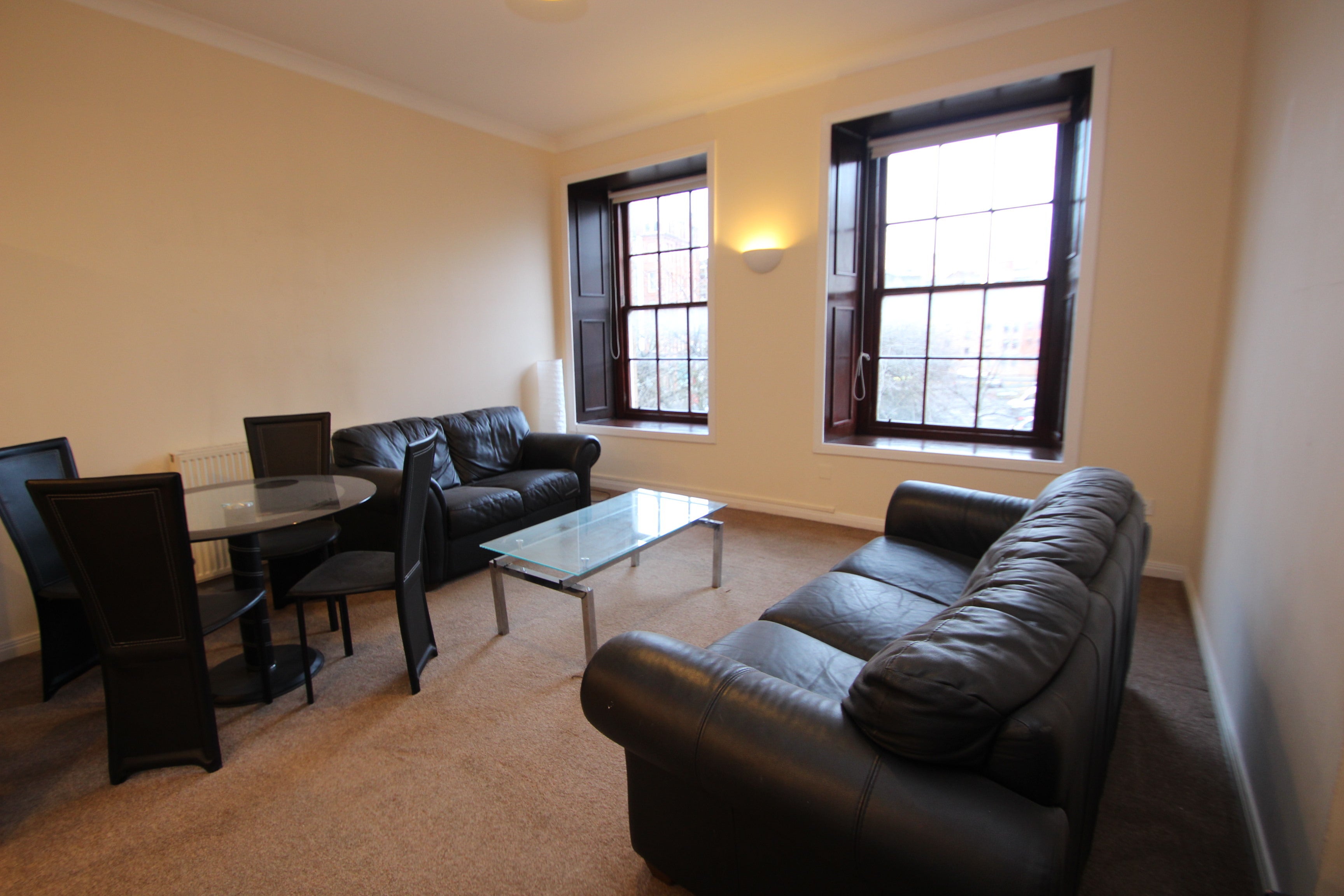 Flat Candleriggs in Glasgow
