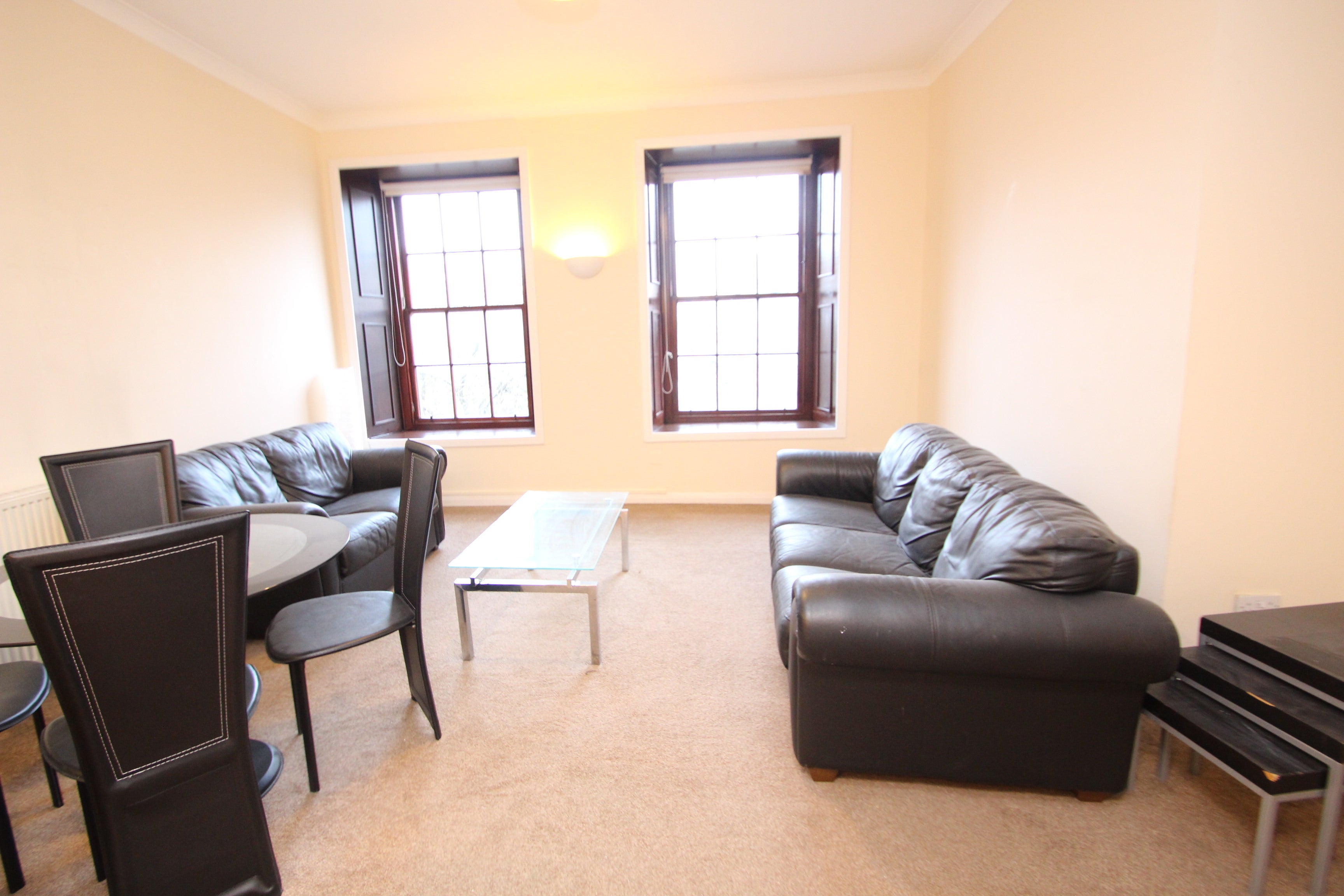 Flat Candleriggs in Glasgow