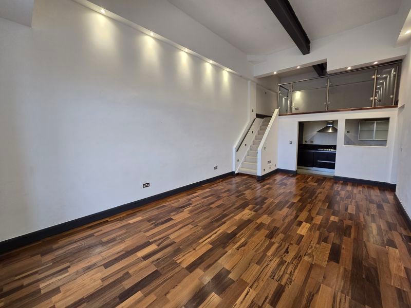 Flat Fitzwilliam Street in Peterborough