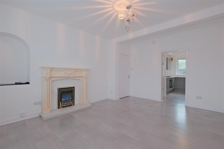Flat Cypress Court in Hamilton