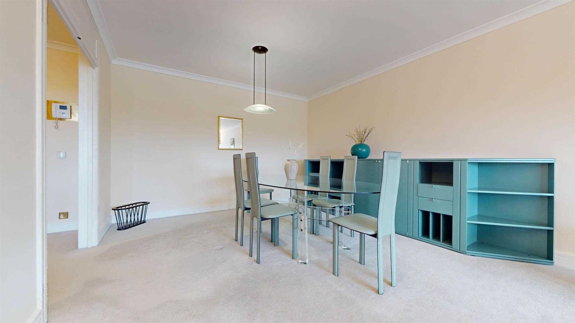 Flat Wellington Place in City of Westminster