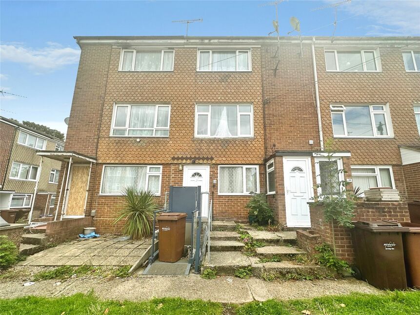 Flat Scott Avenue in Rainham