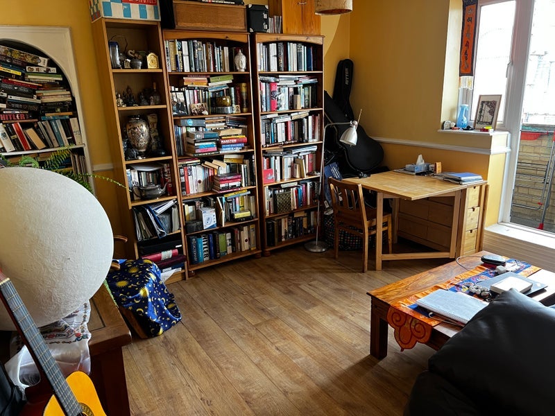 Room Sceptre Road in Greater London