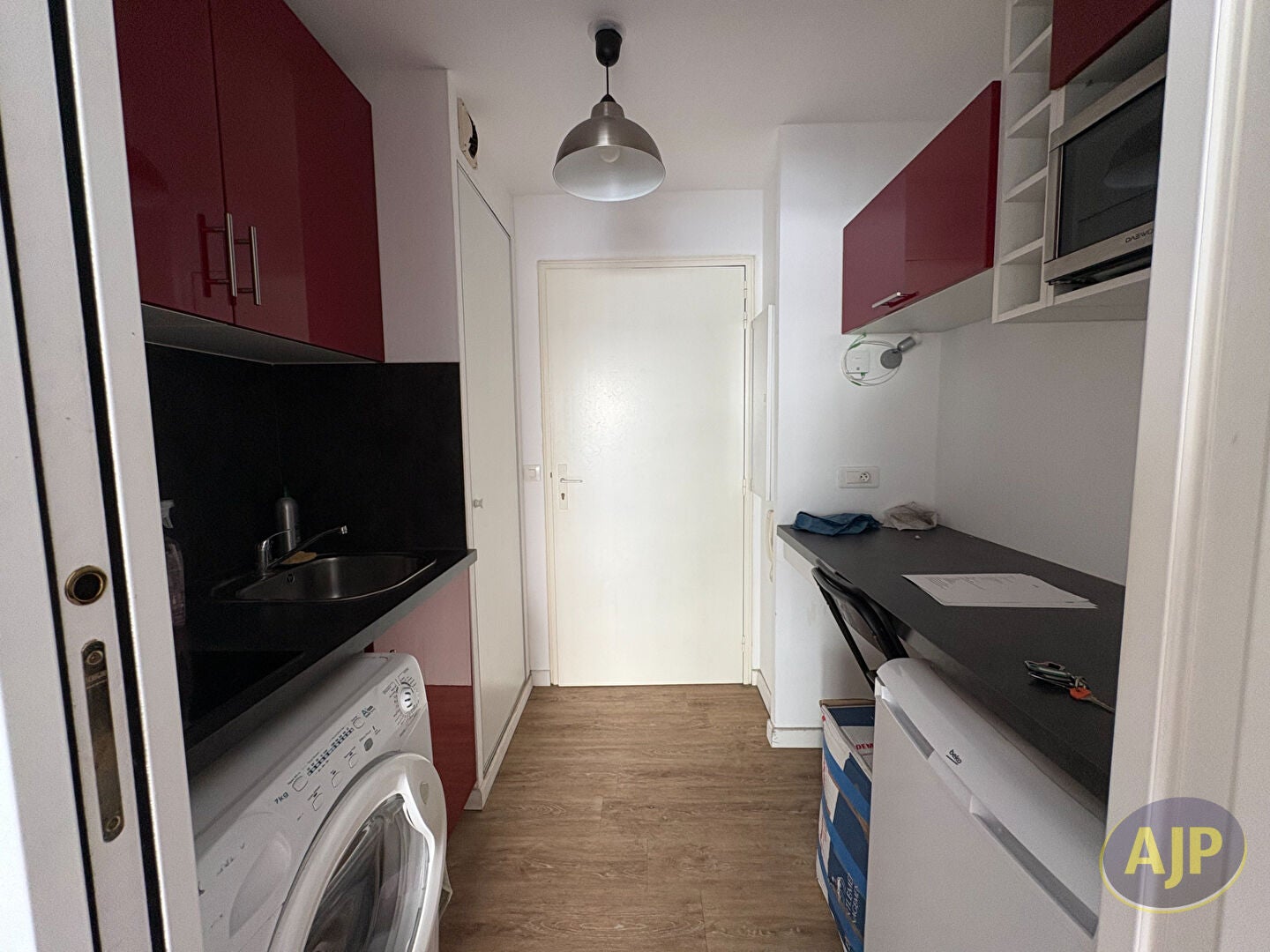 Flat Route de la Fontbrune in Cours-de-Pile