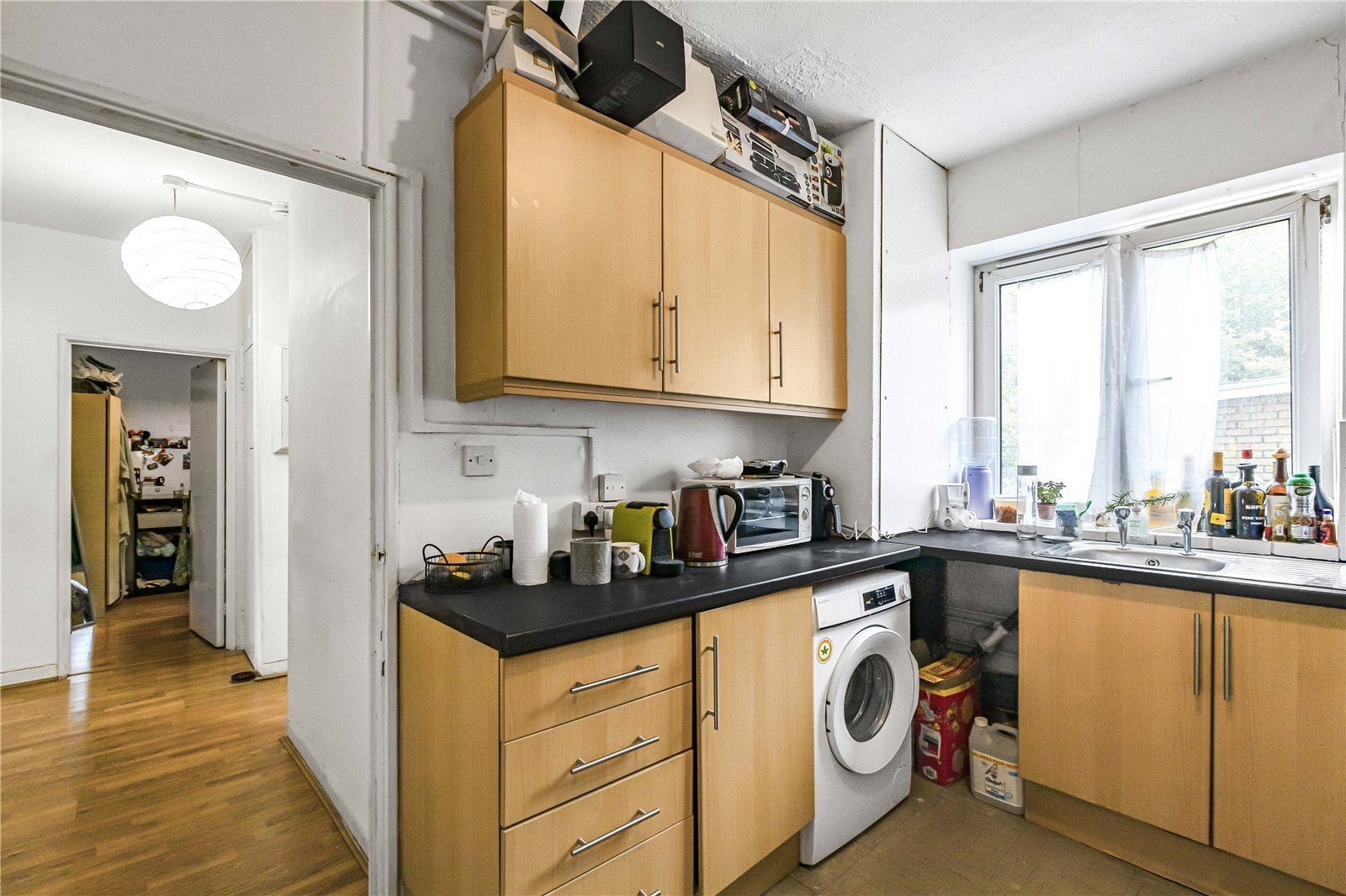 Flat Burge Street in Greater London