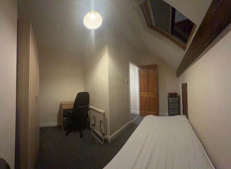 Room Spurr Street in Sheffield