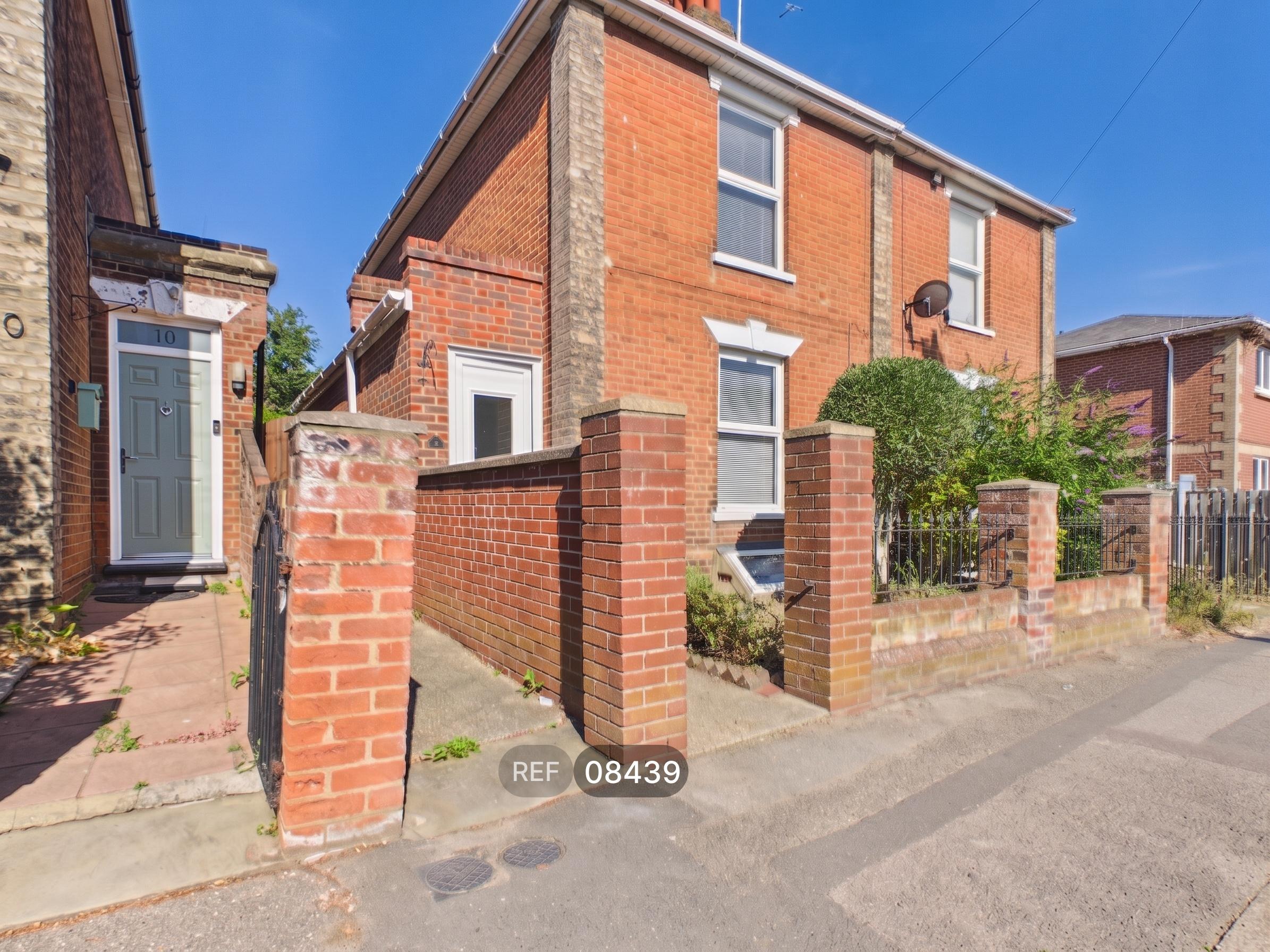 House Waterloo Road in Ipswich