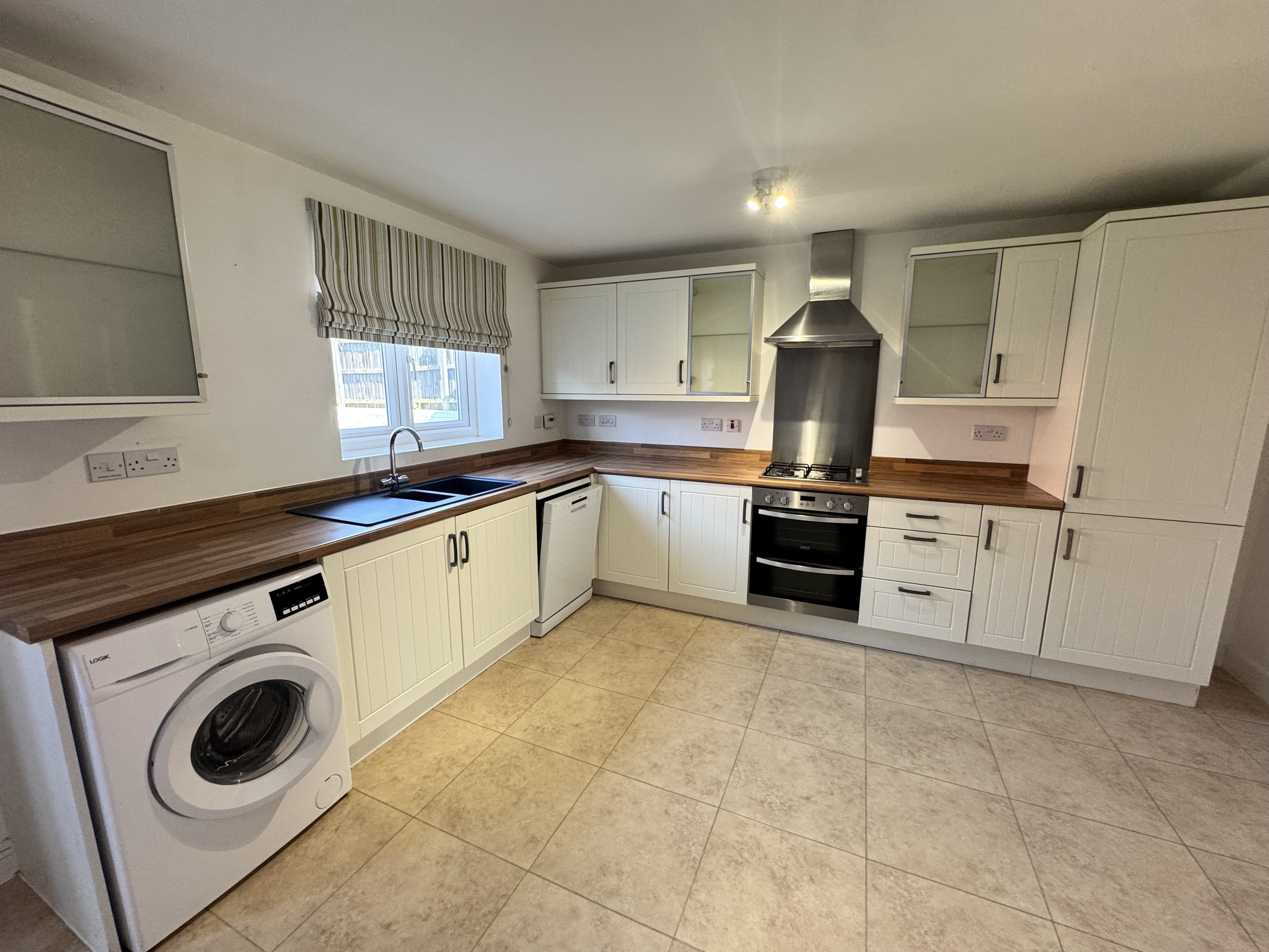 House Debdale Way in Mansfield Woodhouse