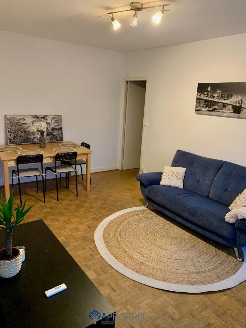Chambre Av De La 1ere Armee Francaise à Dijon