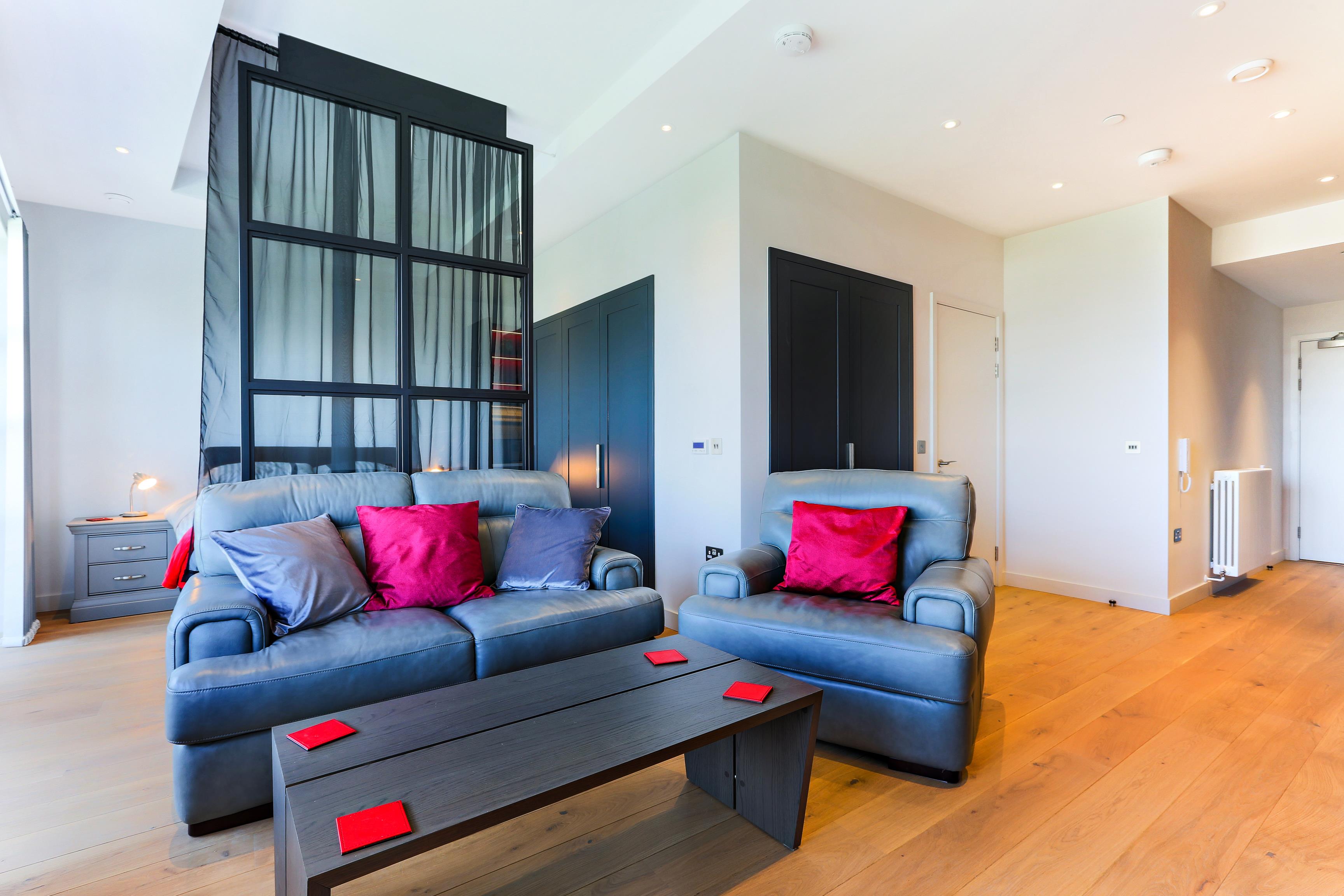 Flat Hope Street in Greater London