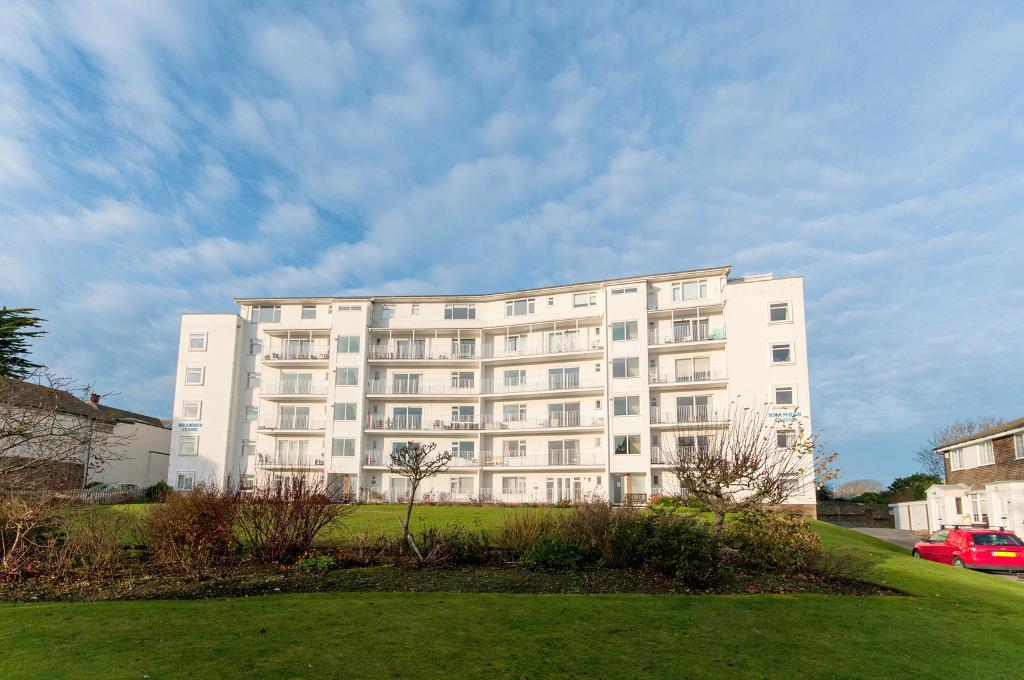 Flat Bramber Close in Seaford
