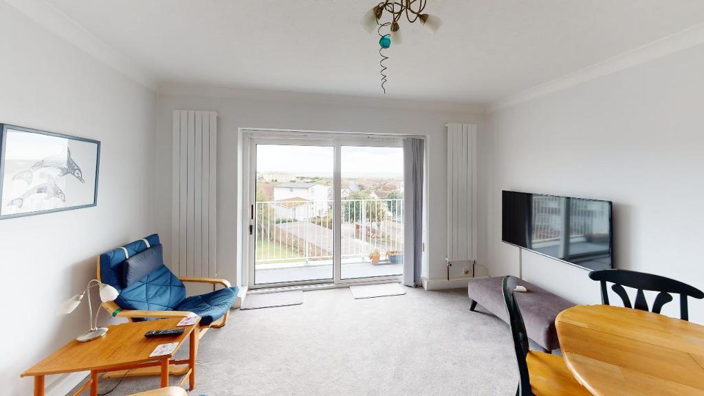 Flat Bramber Close in Seaford