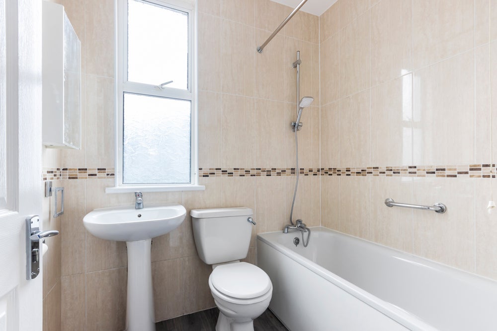 Flat Durnsford Road in Greater London