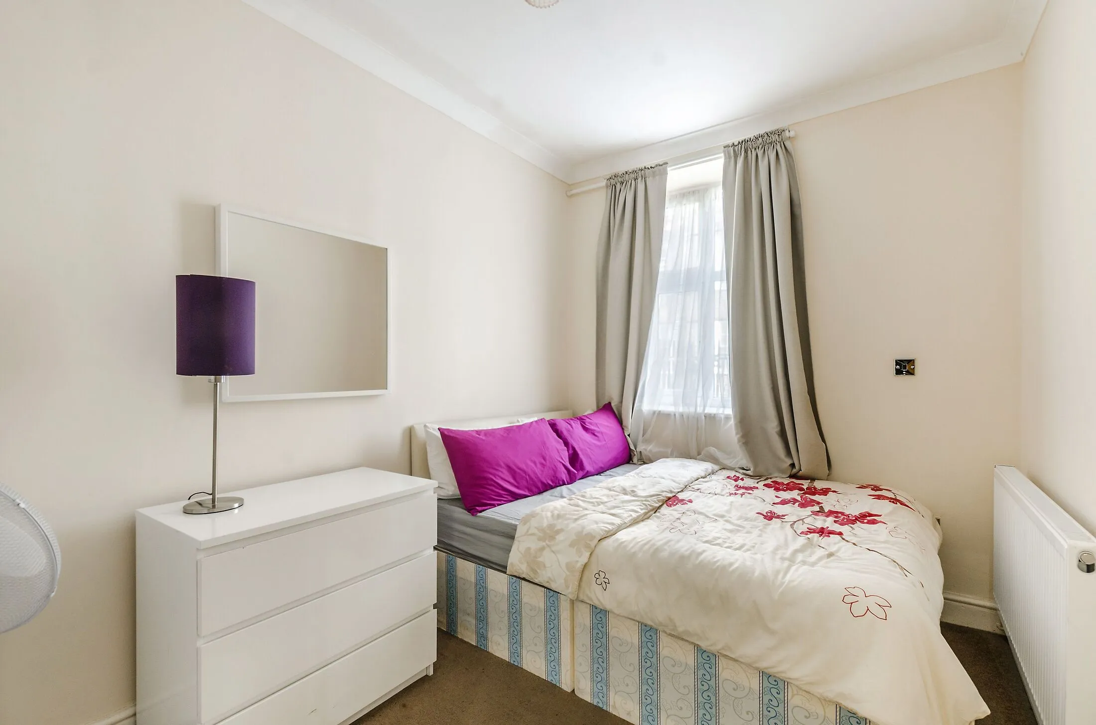 Flat Old Gloucester Street in Greater London
