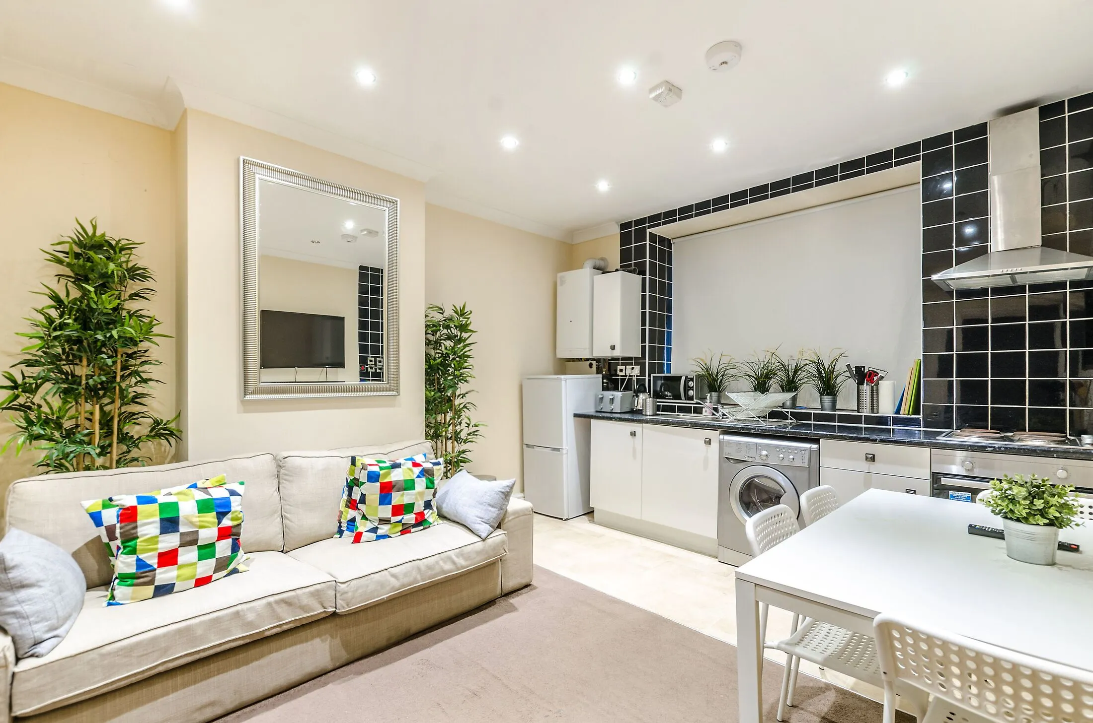 Flat Old Gloucester Street in Greater London