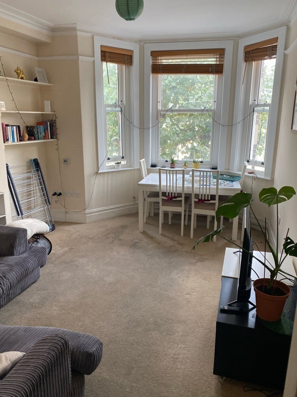 Room Saint John's Hill in Greater London