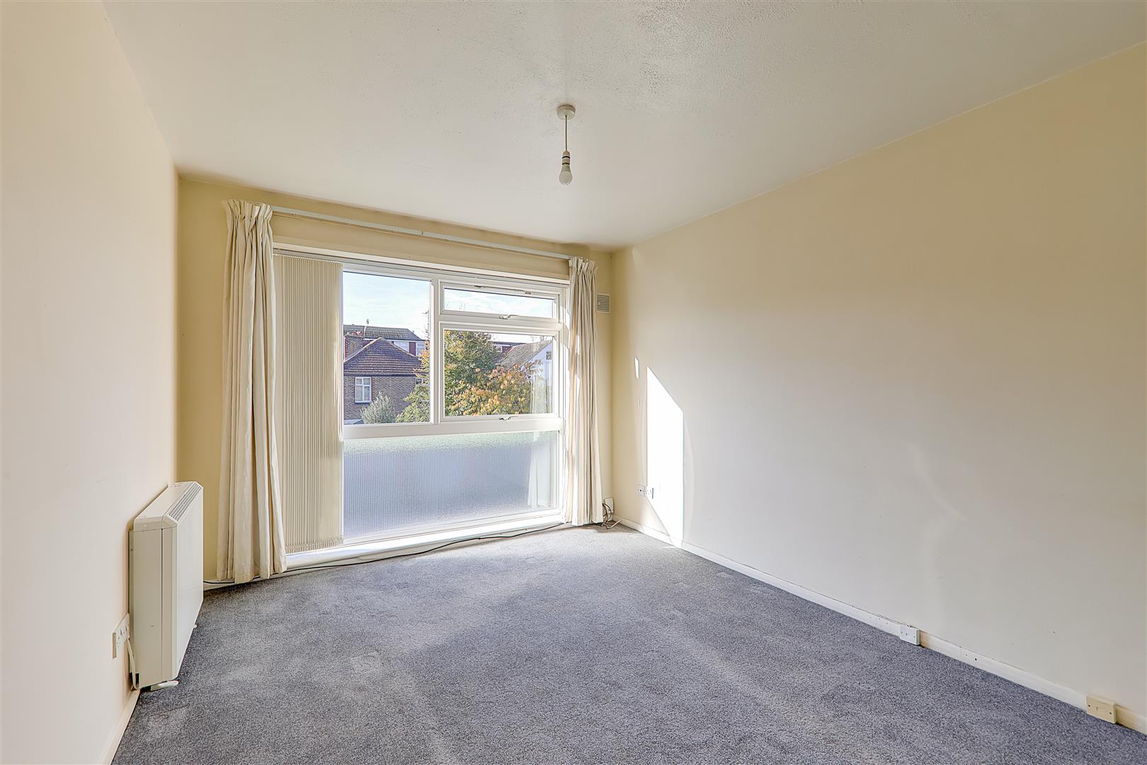 Flat Downview Road in Worthing