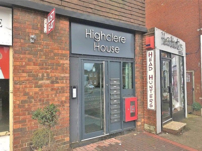 Flat High Street in Woking
