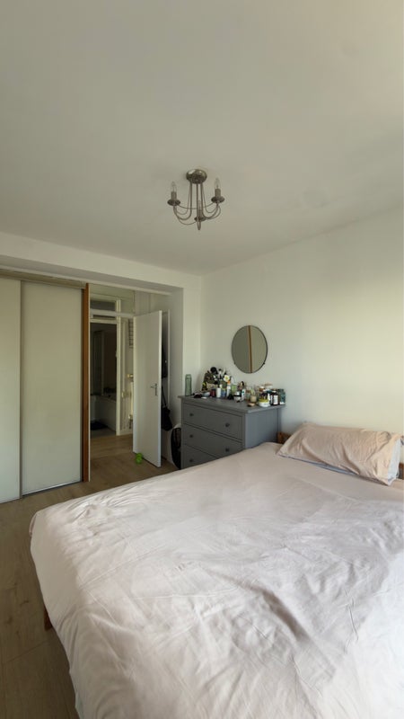 Room Moodkee Street in Greater London