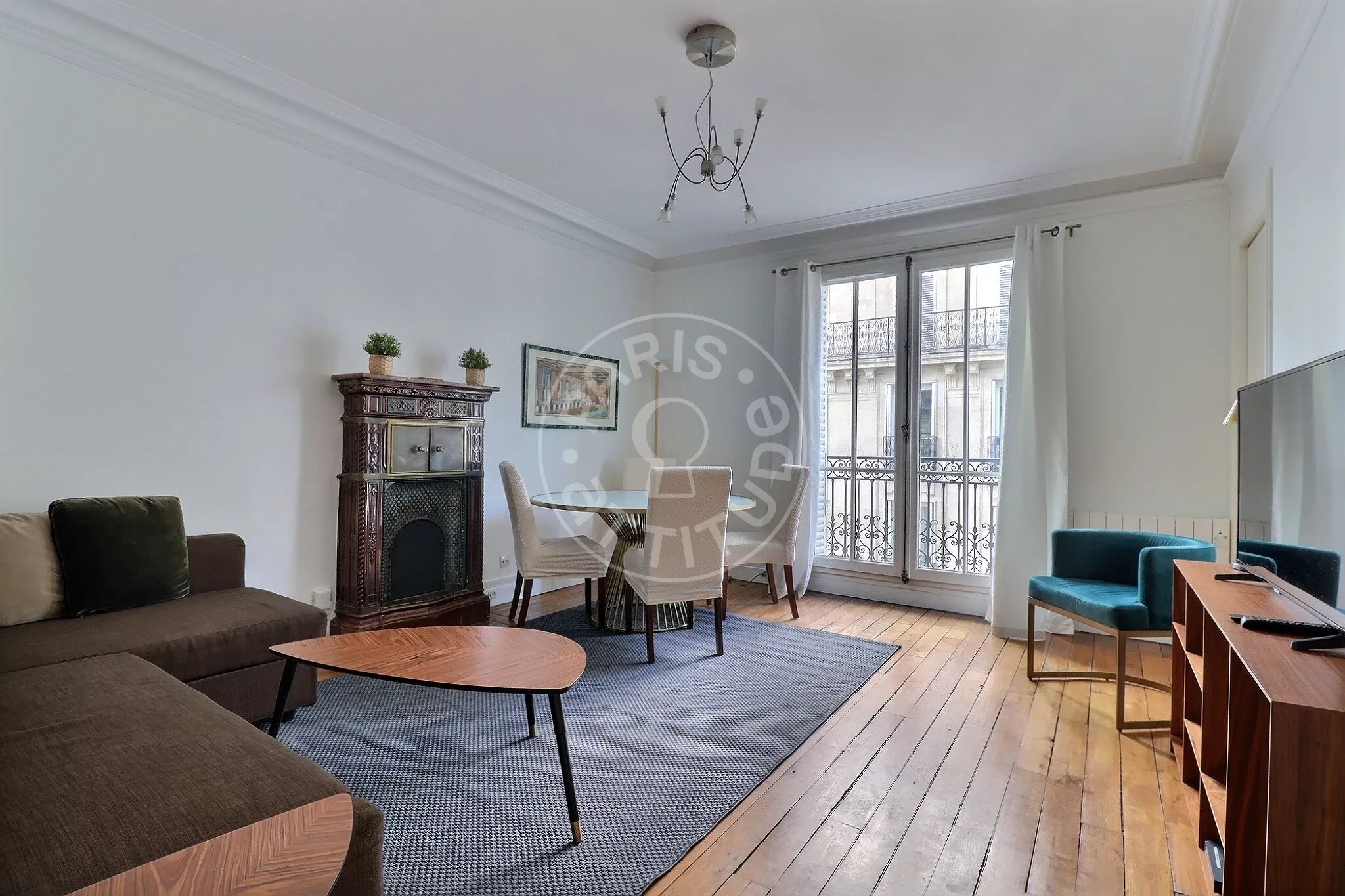Appartement Rue du Printemps à Paris