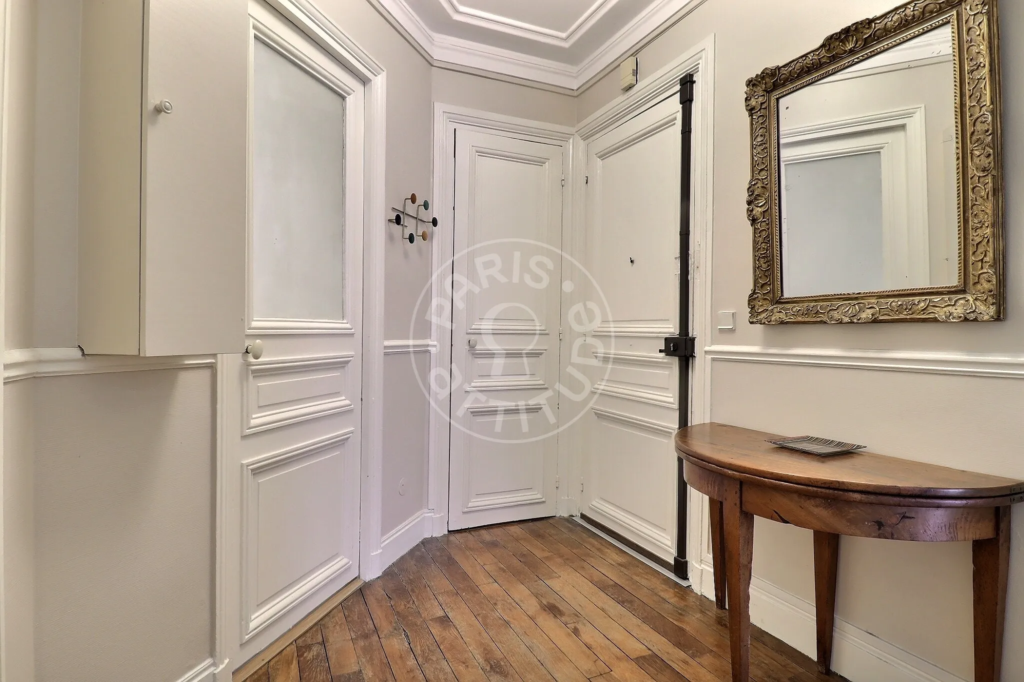 Appartement Rue du Printemps à Paris